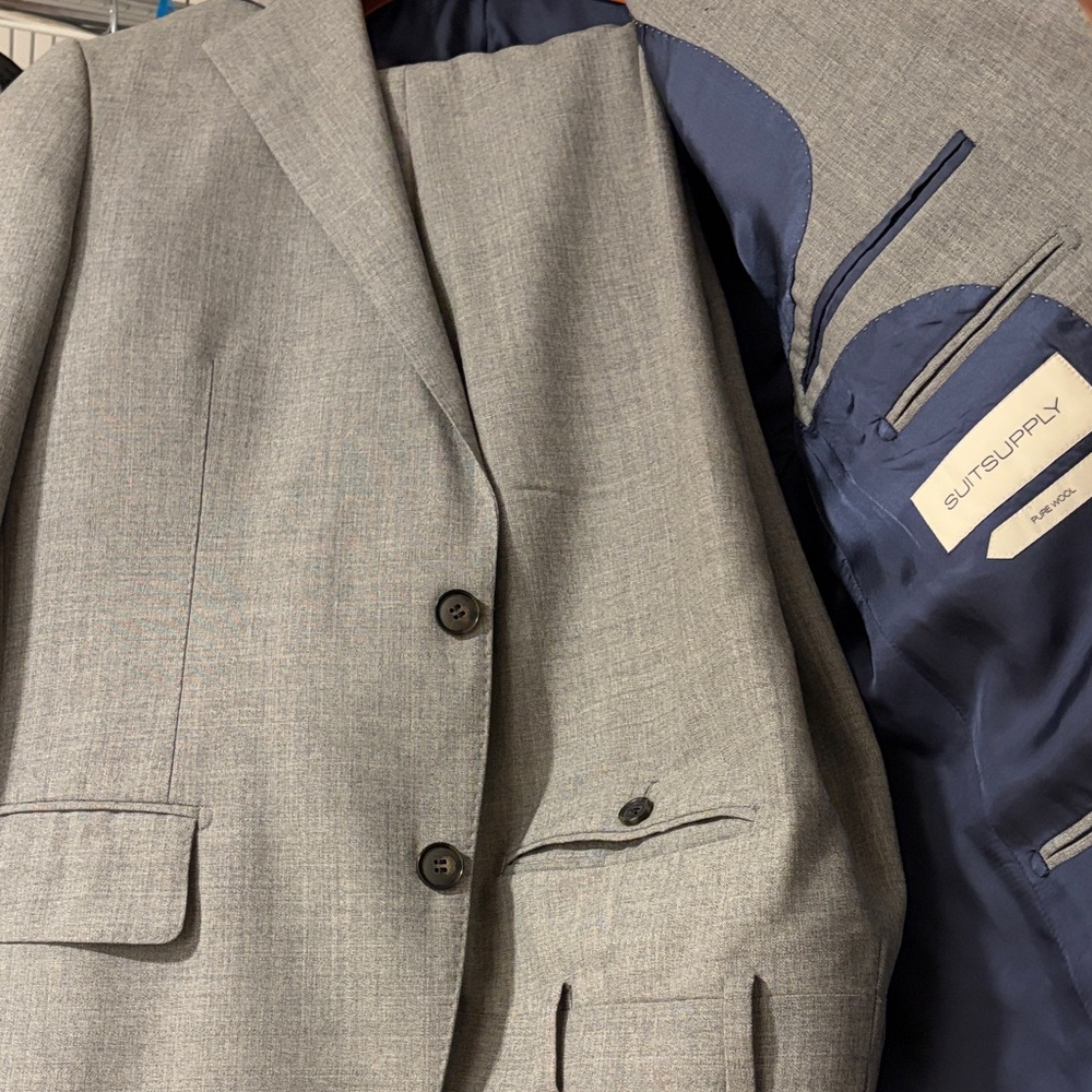 Suitsupply Grey Suit - Picture 6 of 6